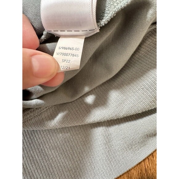 Athleta Women’s Eastbound Knit Sweatshirt Size M Medium Green Cozy V Neck Cuffed - Picture 7 of 9